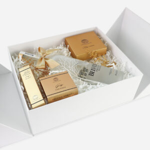 Personalizowany Wedding Box z prośbą o świadkowanie dla niego z Wódką Belvedere